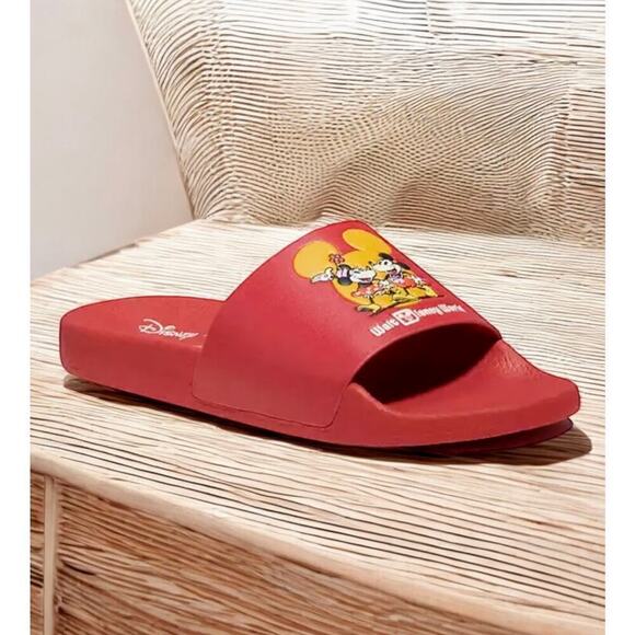 New With Tags Coach C8740 Disney X Mickey Minnie Sport Slide Shoes Size 8B - Picture 1 of 7